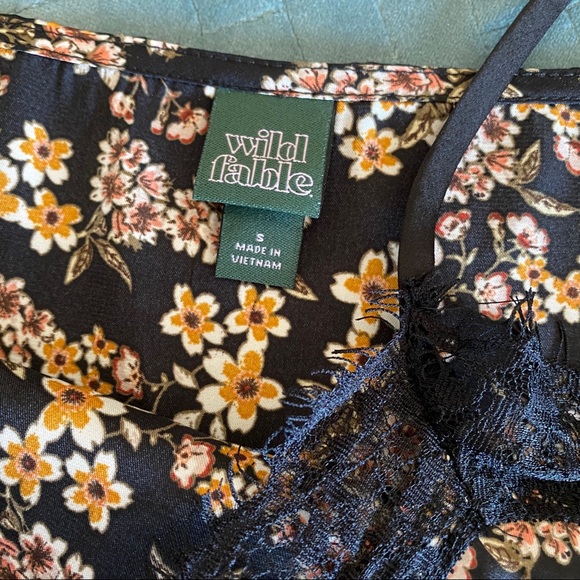 Wild Fable size small floral tank - Picture 6 of 6